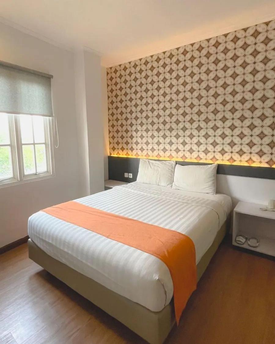 Front One Boutique Tugu Muda Semarang Hotel Eksteriør billede